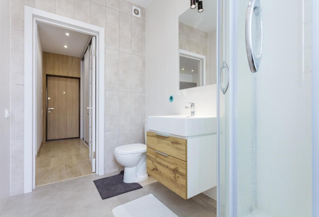 Nyvky Like Home - Studio - Apt 21 Kiew Exterior foto